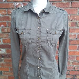 Two Pocket Shirt Gray/Green long sleeve collar